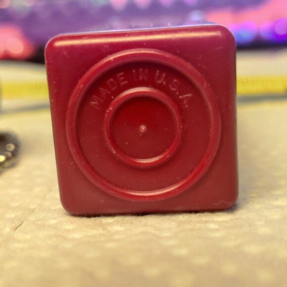 Vintage Tupperware Lipstick or Gum holder, Wonderlier Pill Bowls Keychain - Picture 11 of 16